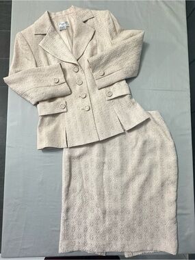 Maggy L Skirt Suit Size 8 Light Pink Floral Brocade Jacquard Blazer 2 Pc Set